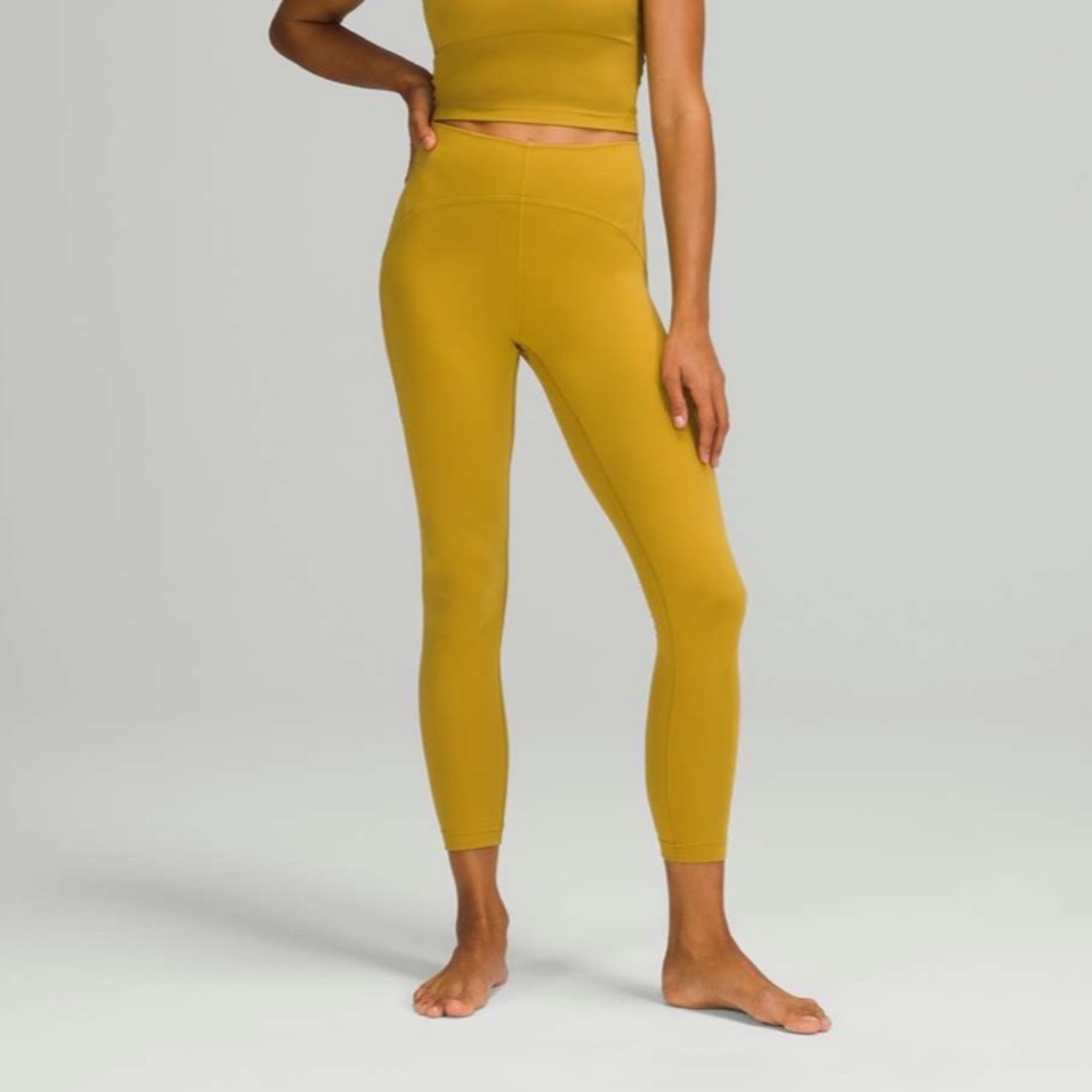Lululemon Instill High-Rise Tight 25"
Auric Gold Size 4